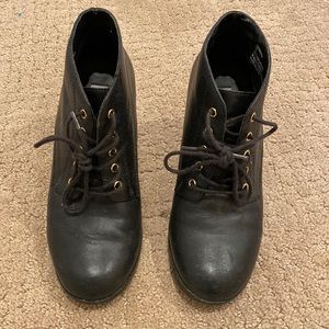 Steve Madden black booties lace up. Excellent condition with some wear.